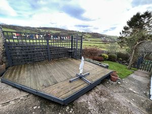 Photo 32- click for photo gallery